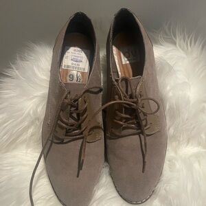 DV by Dolce Vita Taupe Lace-Up Flats